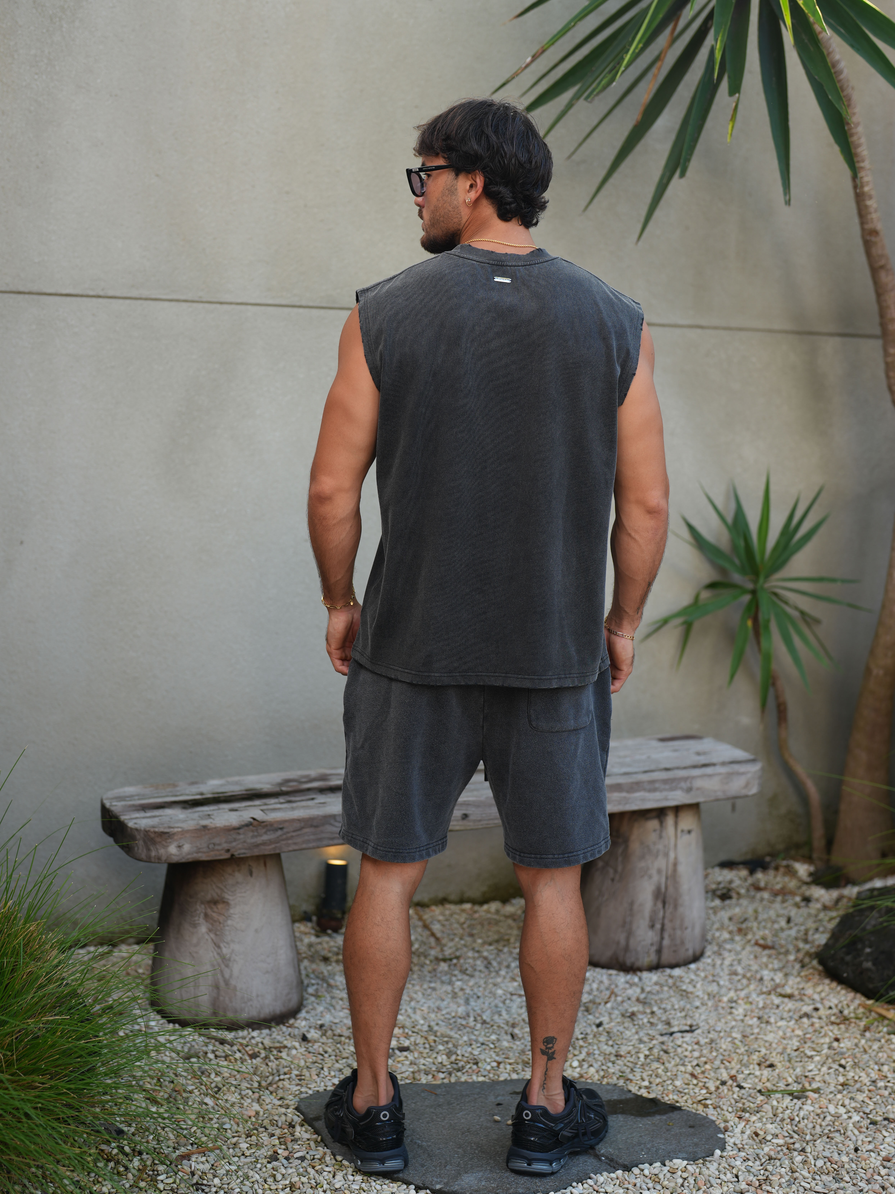 Kaio Shorts - Washed Black